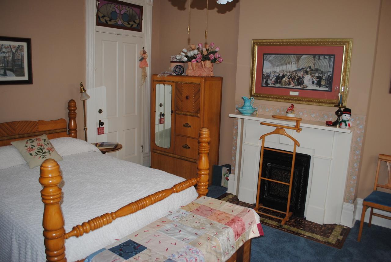 L&N Bed And Breakfast Ltd Henderson Exterior foto